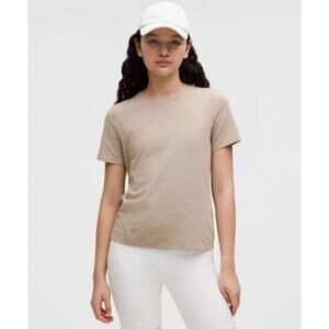 Lululemon Women's S Crewneck T Shirt Beige Sand Casual Lounge Sleeveless Active